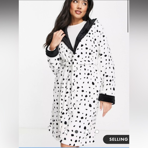 NWT ASOS Loungeable dalmatian robe in black and white Womens L - Picture 3 of 4